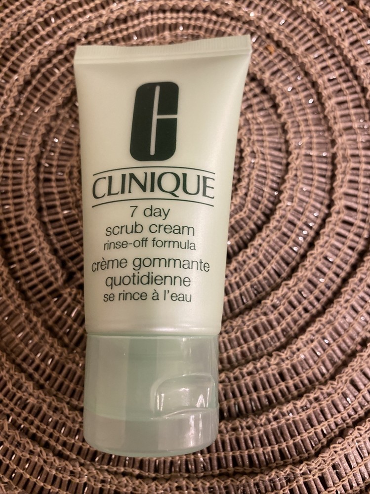 Clinique 30ml 7 Day Exfoliating Scrub