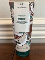 The Body Shop Coconut Body Lotion 200 ml 72 Hour Moisturizing
