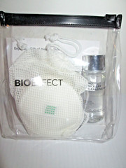 BIOEFFECT Micellar Cleansing Water 5 Cleansing Pads Travel Set 1 oz. + Pouch