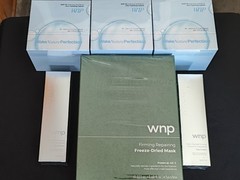 WNP (3) 3% Hyaluronic Acid Serum W/ Freeze Dried Masks & (2) Eye Cream Set