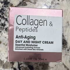 SPA Cosmetics Collagen & Peptides Hydrating Anti-Aging Day/Night Cream 1.69